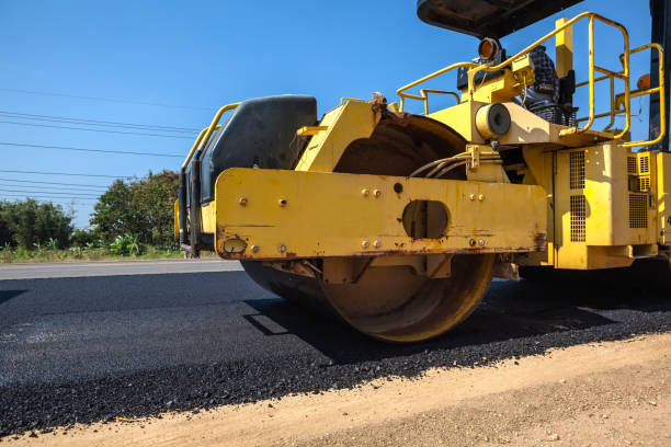 Best Driveway Paving Contractor  in Annandale, MN